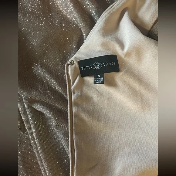 Betsy & Adam Shimmer Dress in Cream - Picture 7 of 7